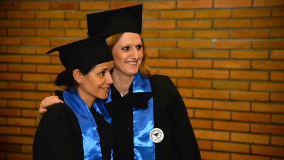 Inchirieri Robe Ardud / Toca si Esarfa absolvire in Ardud | Vanzari Robe Absolvire Ardud