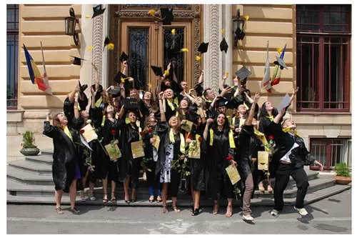 festivitati-absolvire-piatra-neamt