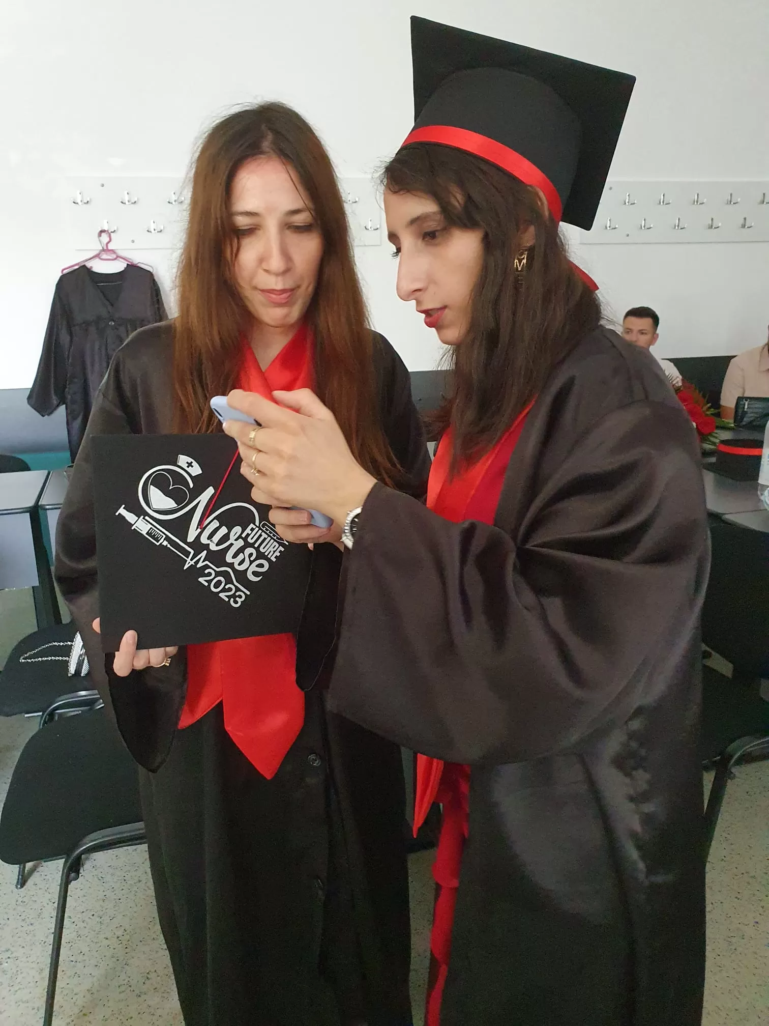 </h2>Festivitati absolvire Onesti,Toca si esarfa Onesti</h2> festivitati-absolvire-onesti