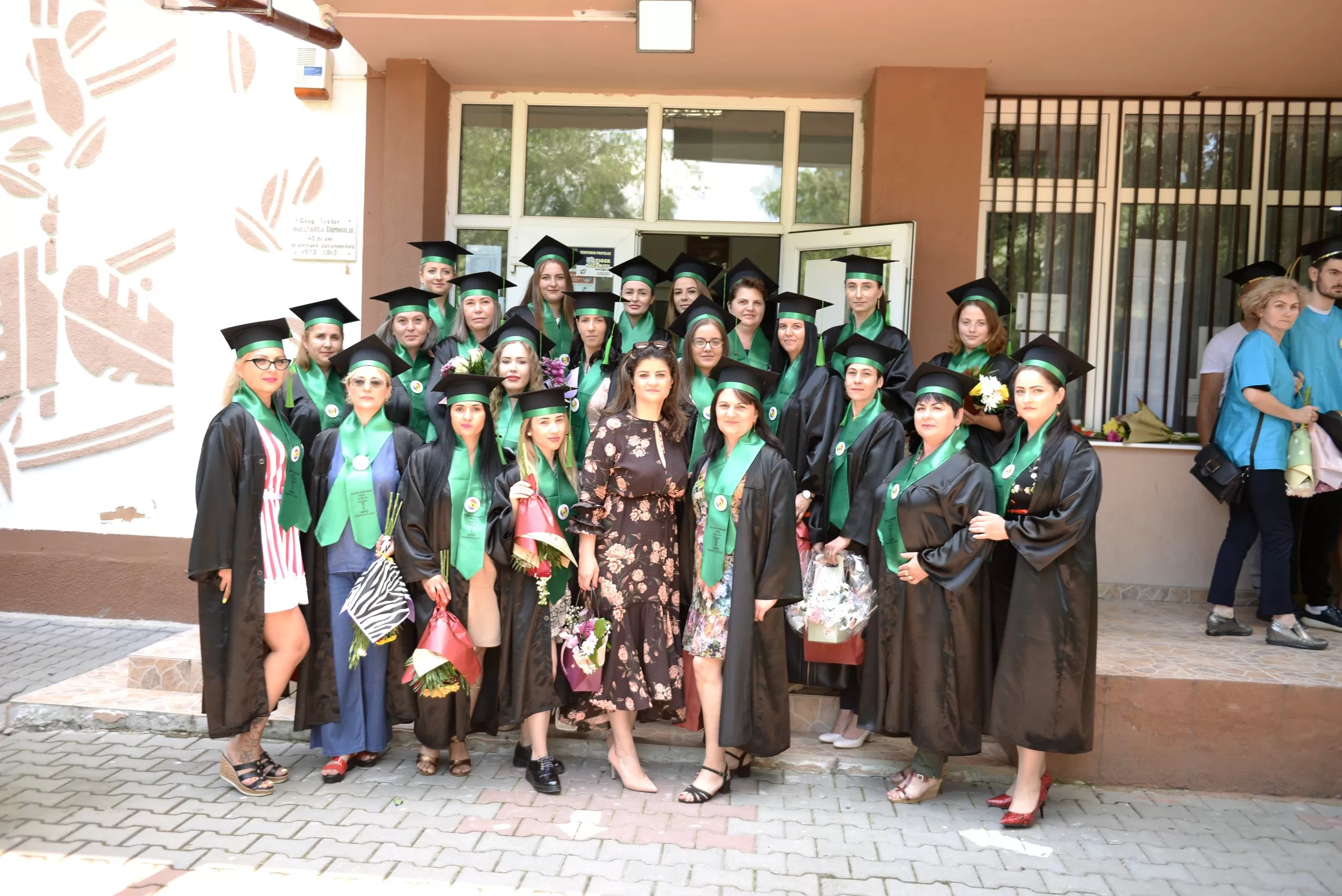 </h2>Festivitati absolvire Slobozia, inchirieri robe absolvire Slobozia</h2> festivitati-absolvire-slobozia